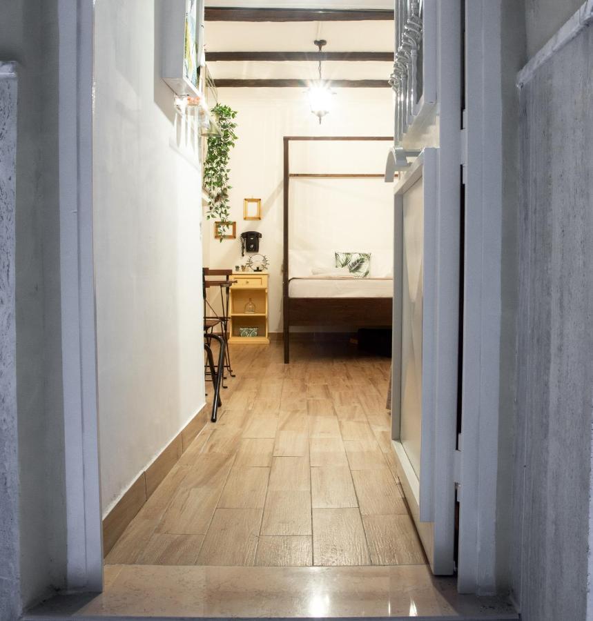 Jungle 13 - Room And Apartments نابولي المظهر الخارجي الصورة
