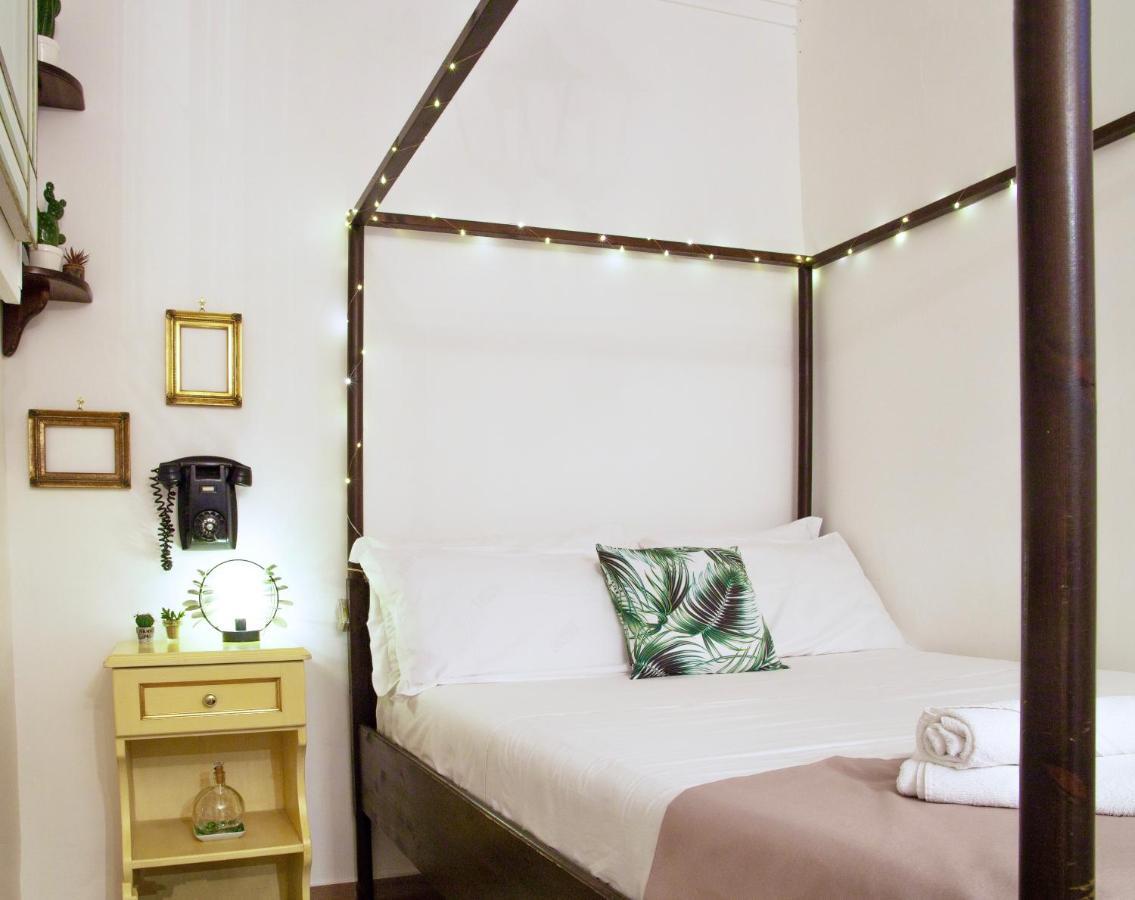 Jungle 13 - Room And Apartments نابولي المظهر الخارجي الصورة
